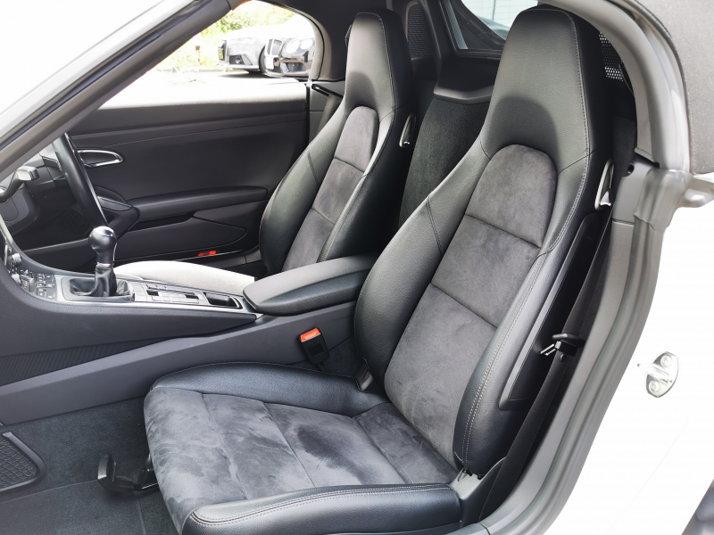 ポルシェ 718 ボクスター 中古車