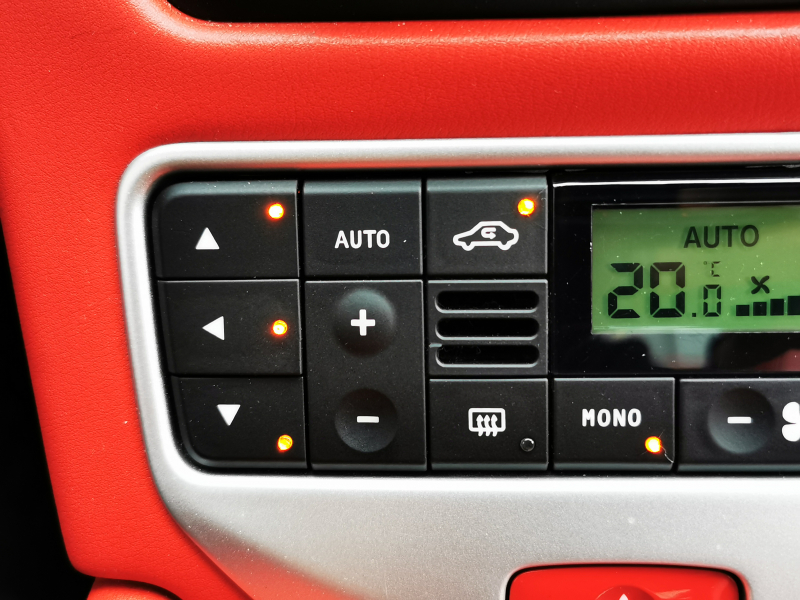 マセラティ グランツーリズモ 中古車