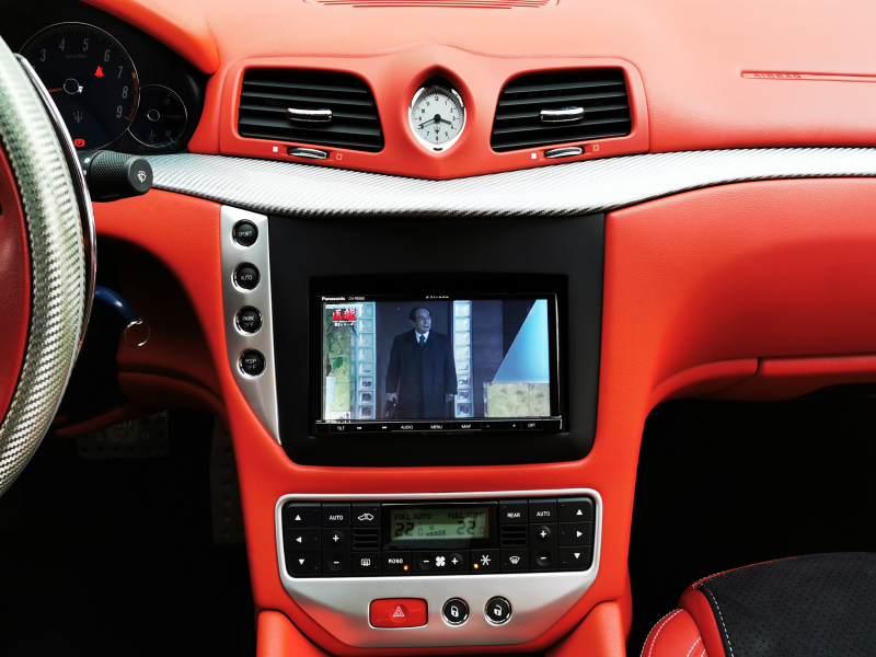 マセラティ グランツーリズモ 中古車