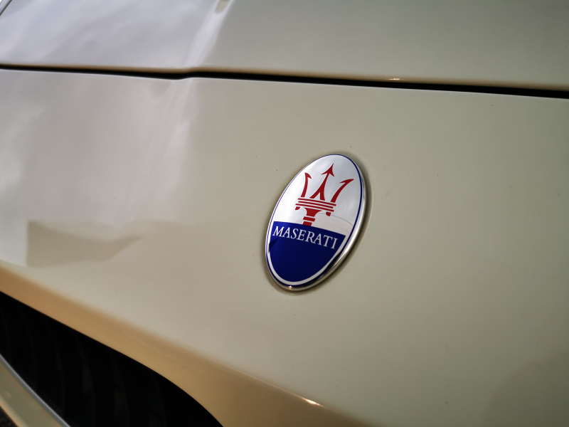 マセラティ グランツーリズモ 中古車