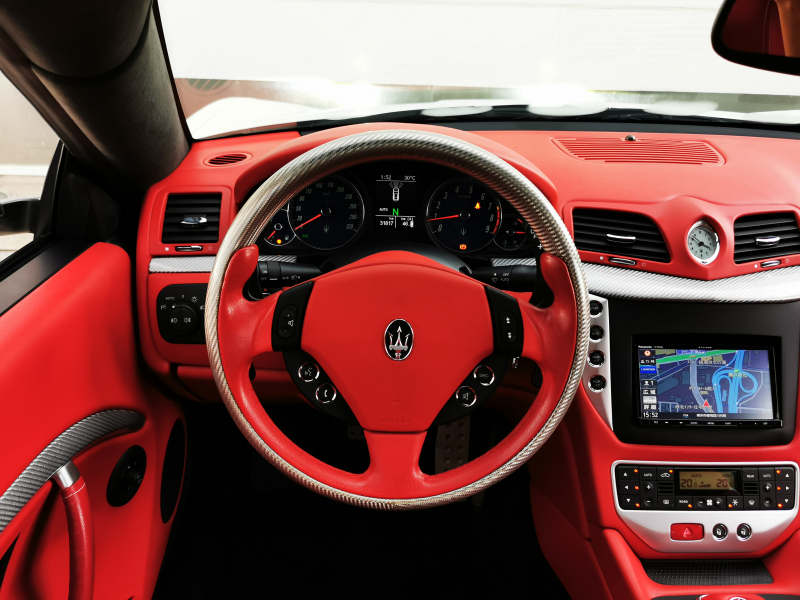 マセラティ グランツーリズモ 中古車