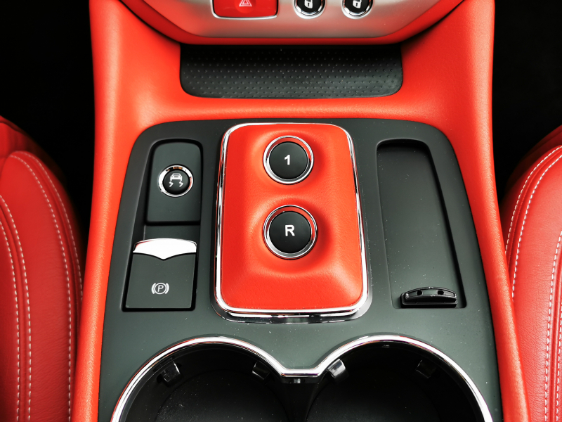 マセラティ グランツーリズモ 中古車