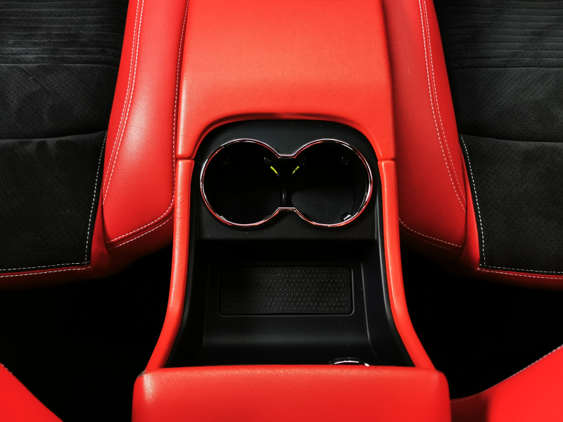 マセラティ グランツーリズモ 中古車