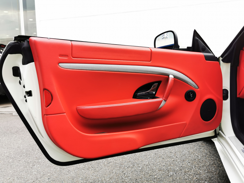 マセラティ グランツーリズモ 中古車