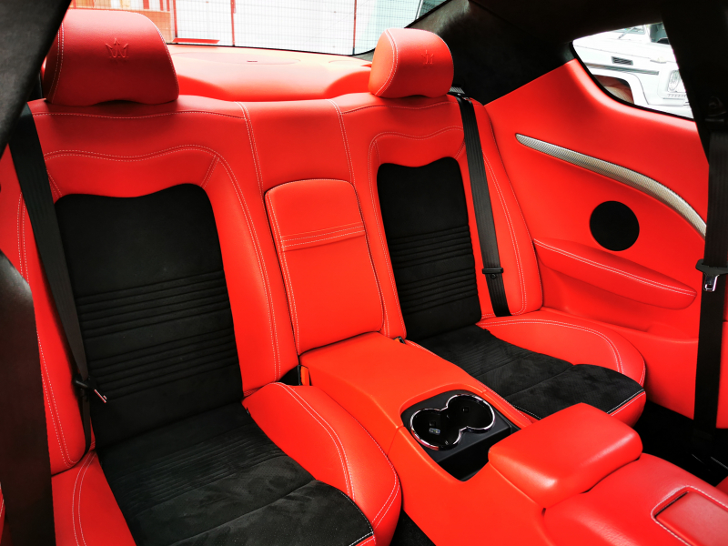 マセラティ グランツーリズモ 中古車