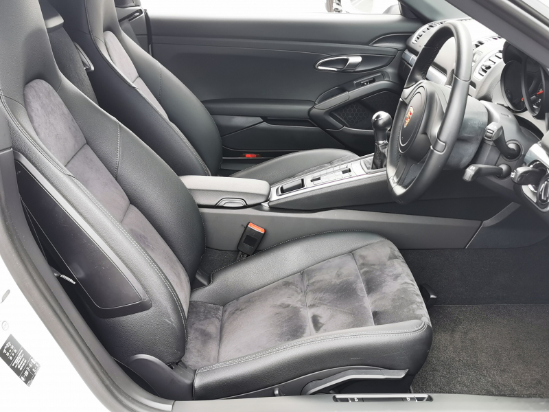 ポルシェ ボクスター(Type981) 中古車