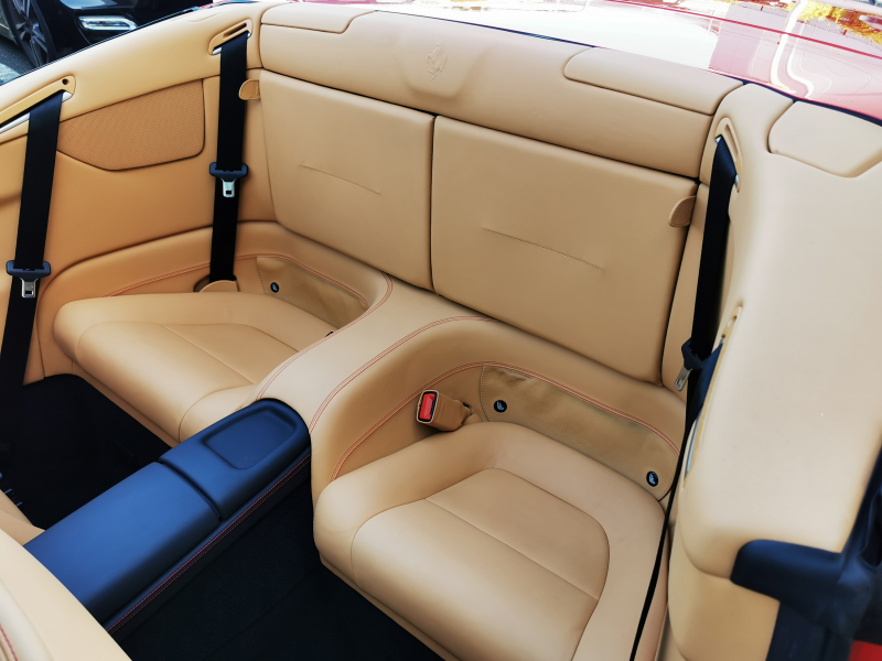 フェラーリ カリフォルニア 中古車