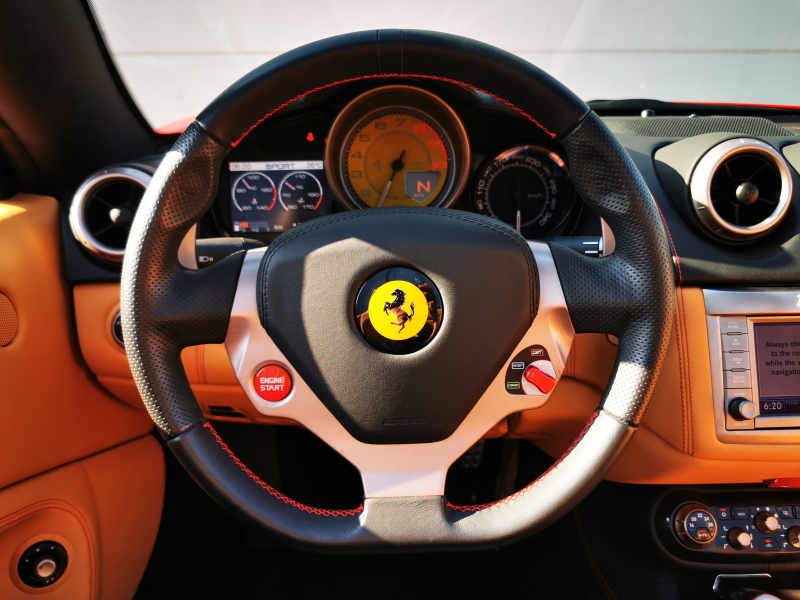 フェラーリ カリフォルニア 中古車