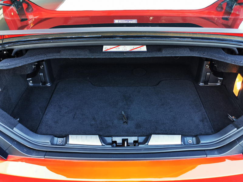 フェラーリ カリフォルニア 中古車