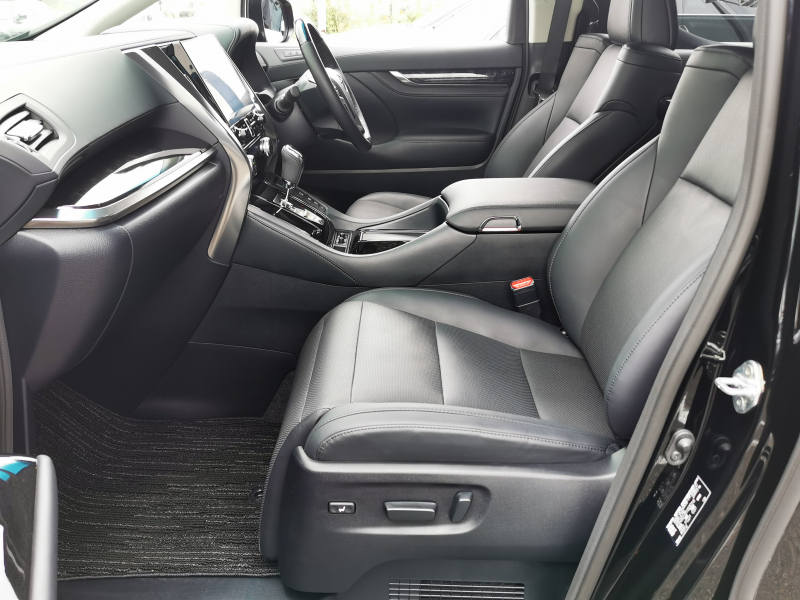 トヨタ アルファード ハイブリッド 中古車