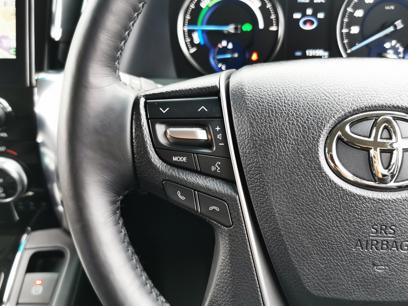 トヨタ アルファード ハイブリッド 中古車