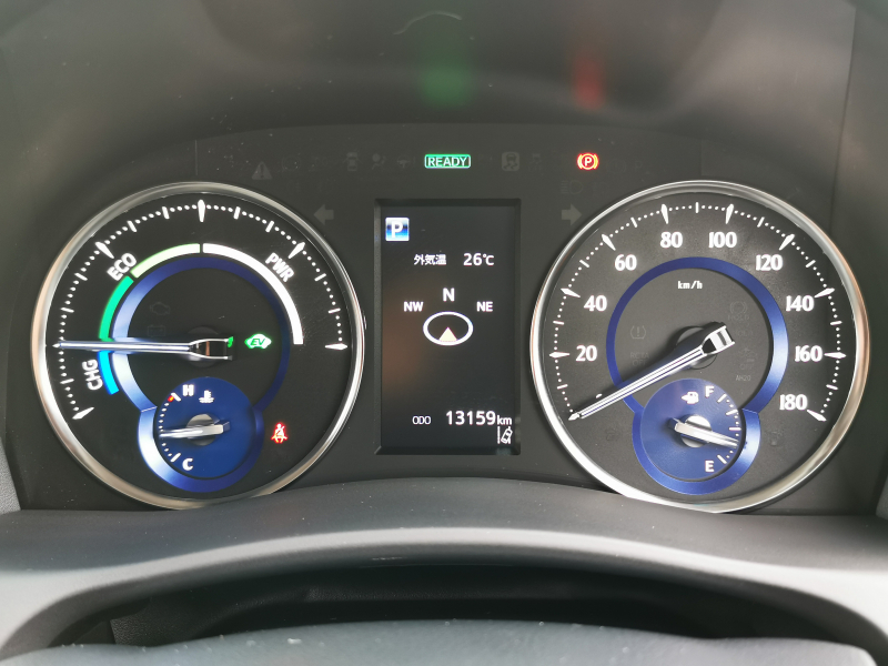 トヨタ アルファード ハイブリッド 中古車