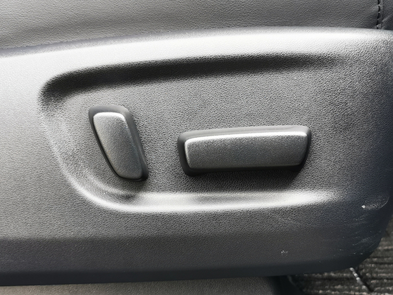 トヨタ アルファード ハイブリッド 中古車