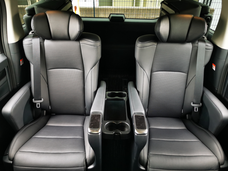 トヨタ アルファード ハイブリッド 中古車