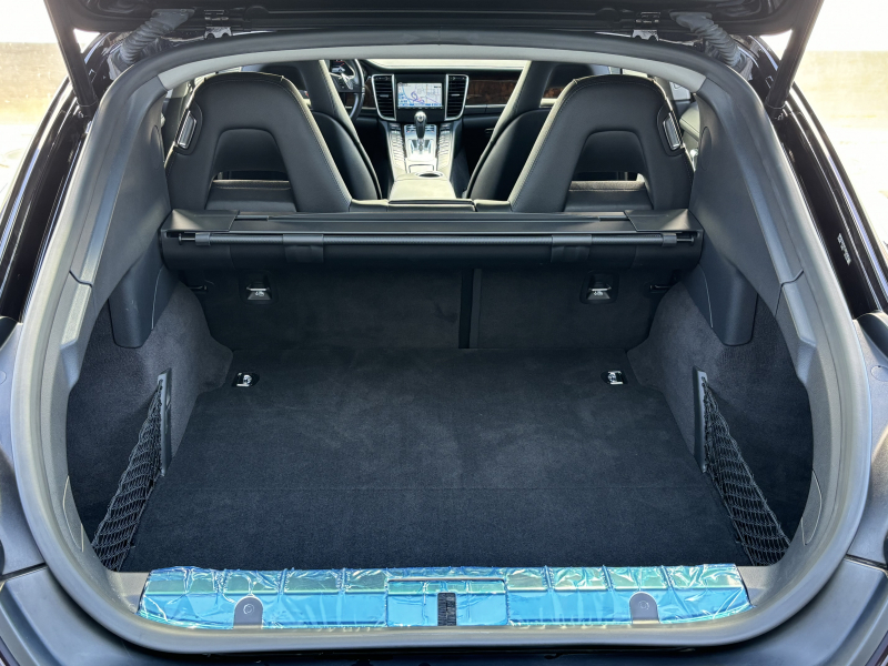 ポルシェ パナメーラ 中古車