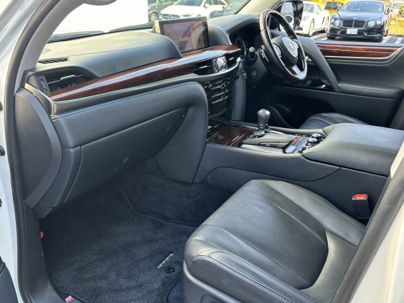 レクサス LX 中古車