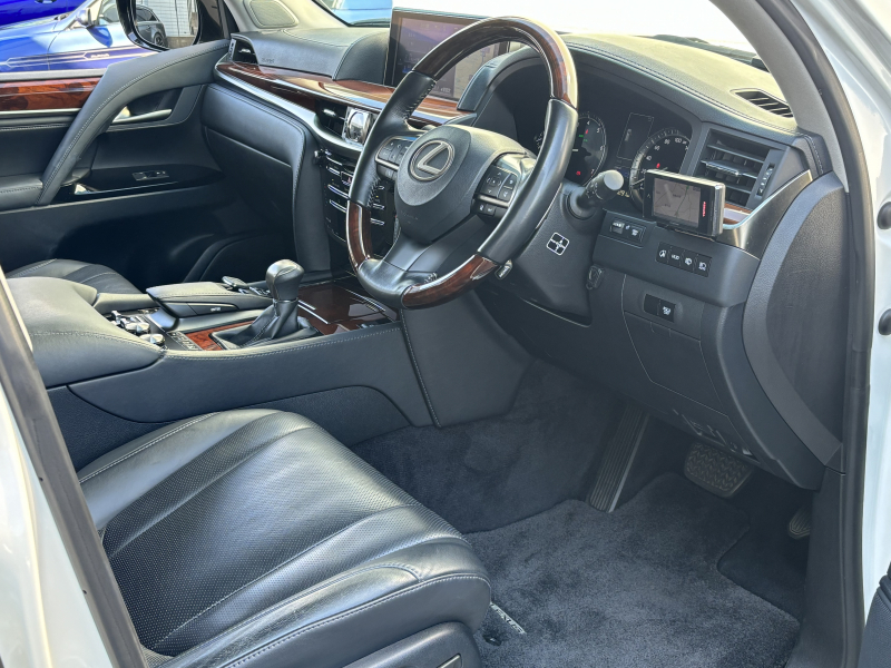 レクサス LX 中古車