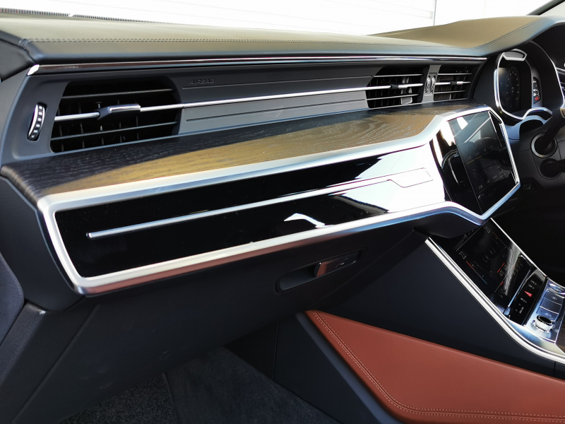 アウディ A7 中古車