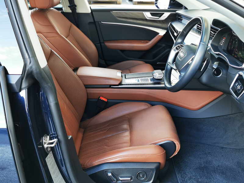 アウディ A7 中古車