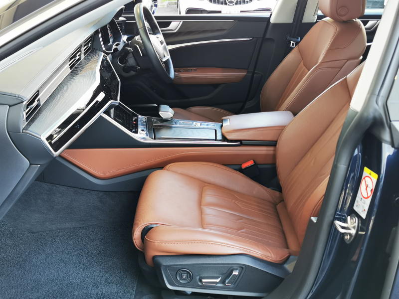 アウディ A7 中古車