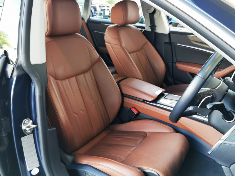 アウディ A7 中古車