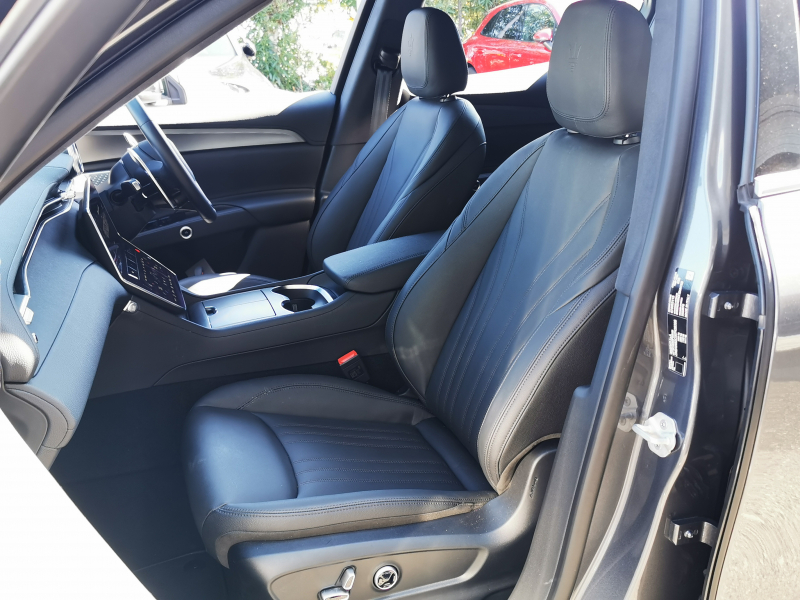 マセラティ グレカーレ 中古車