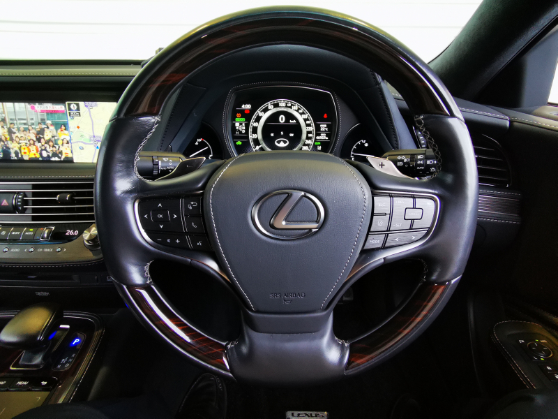 レクサス LSハイブリッド 中古車