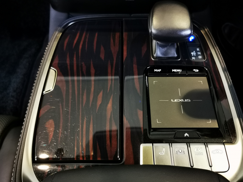 レクサス LSハイブリッド 中古車