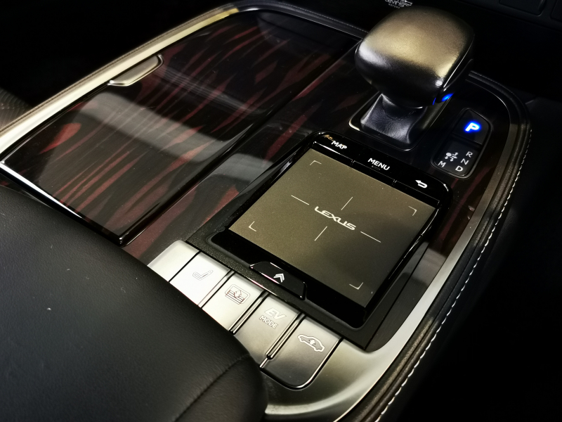 レクサス LSハイブリッド 中古車