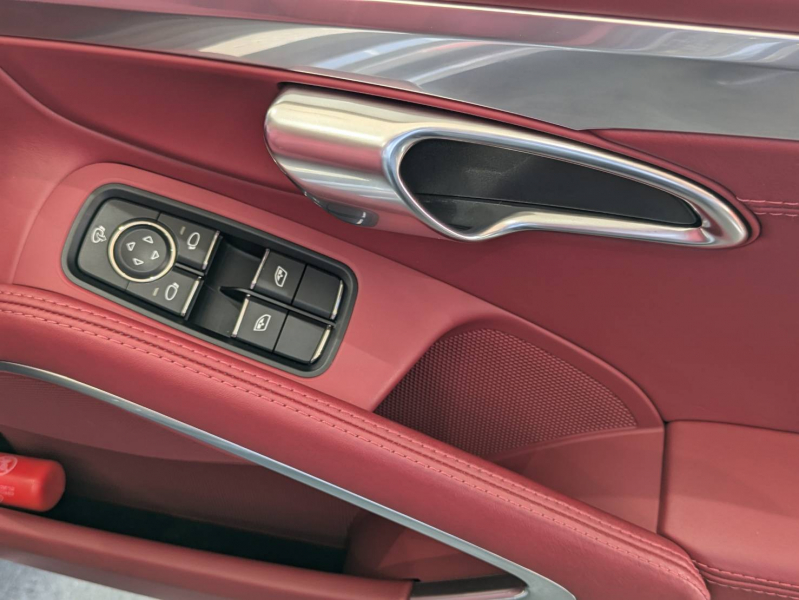 ポルシェ 718 ボクスター 中古車