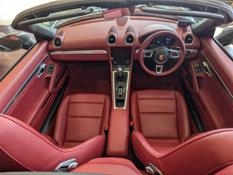 ポルシェ 718 ボクスター 中古車