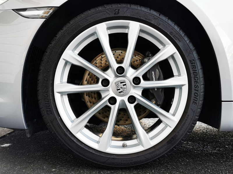 ポルシェ 718 ボクスター 中古車