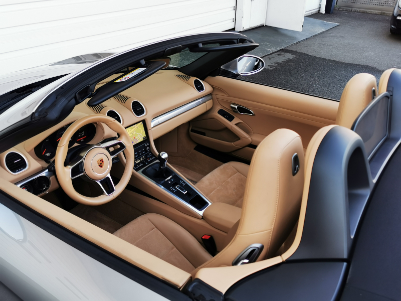 ポルシェ 718 ボクスター 中古車