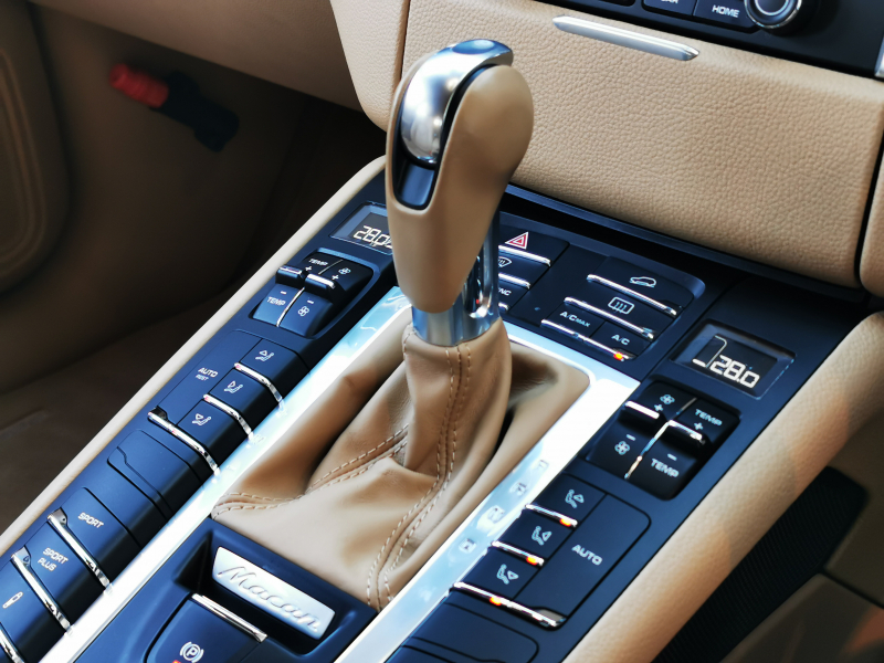 ポルシェ マカン 中古車