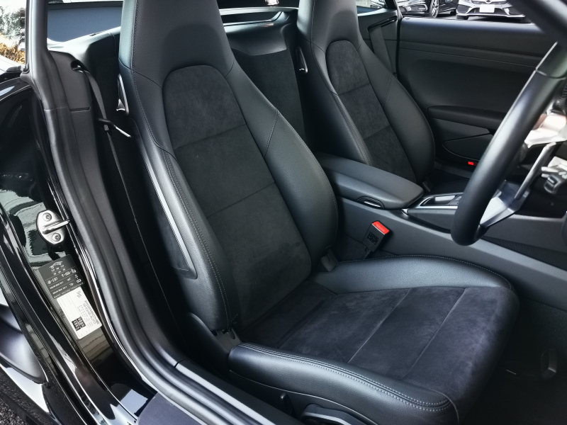 ポルシェ 718 ケイマン 中古車