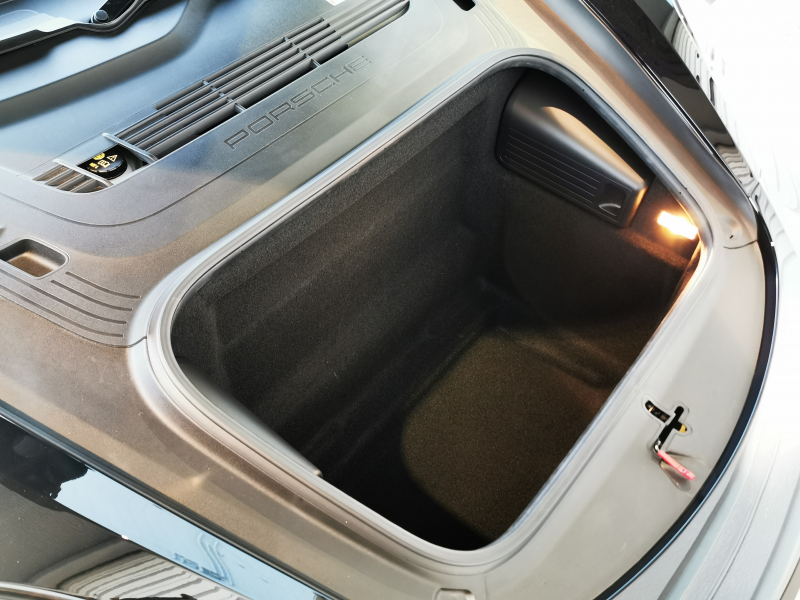 ポルシェ 718 ケイマン 中古車