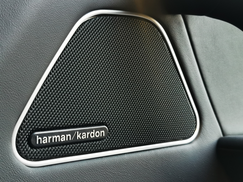 マセラティ レヴァンテ 中古車