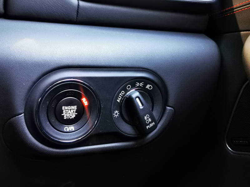 マセラティ レヴァンテ 中古車