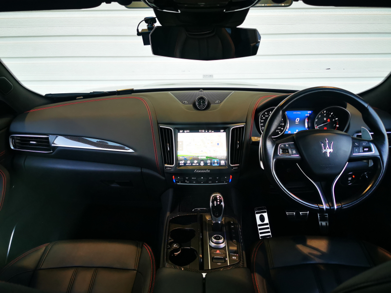 マセラティ レヴァンテ 中古車