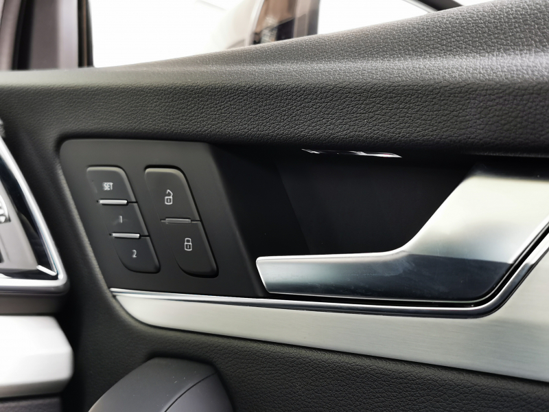 アウディ Q5 中古車