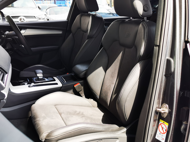 アウディ Q5 中古車