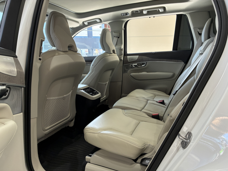 ボルボ XC90 中古車