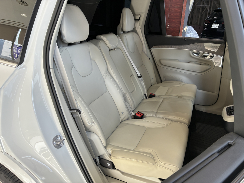 ボルボ XC90 中古車