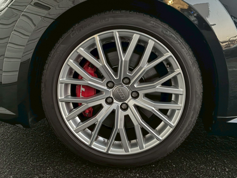 アウディ TTS 中古車