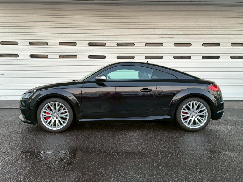 アウディ TTS 中古車