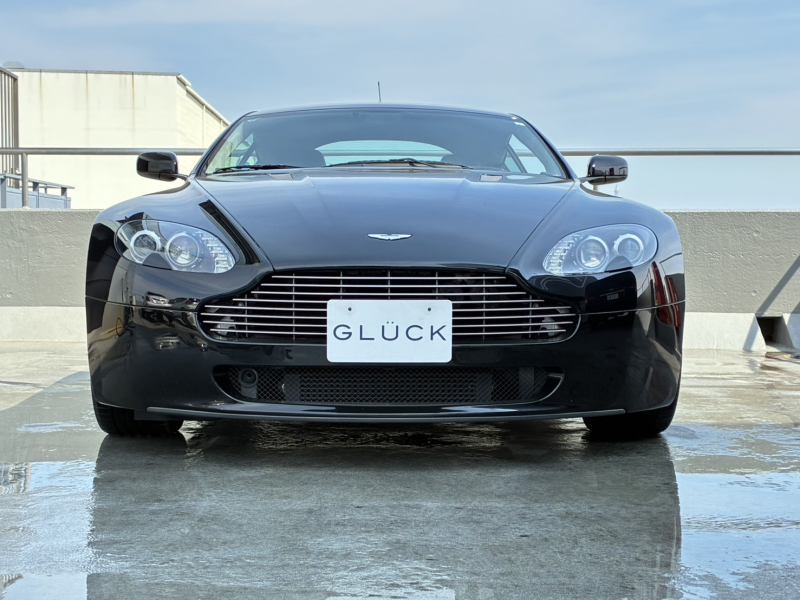 アストンマーティン V8 ヴァンテージ 中古車