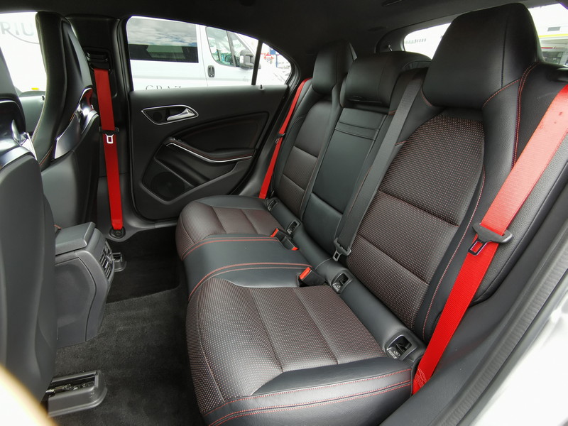 AMG Aクラス 中古車