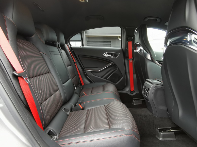 AMG Aクラス 中古車