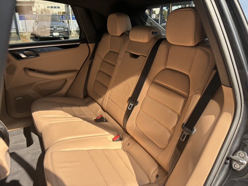 ポルシェ マカン 中古車