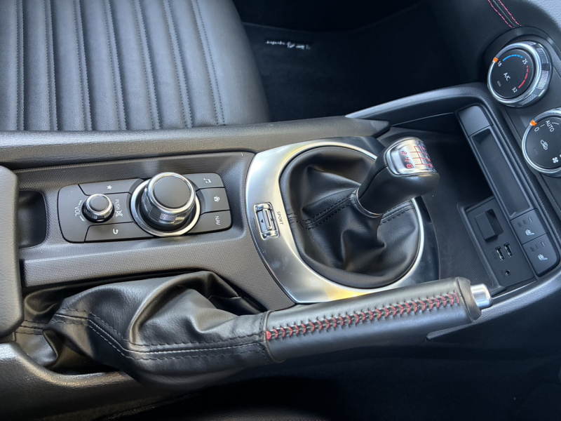 アバルト 124スパイダー 中古車